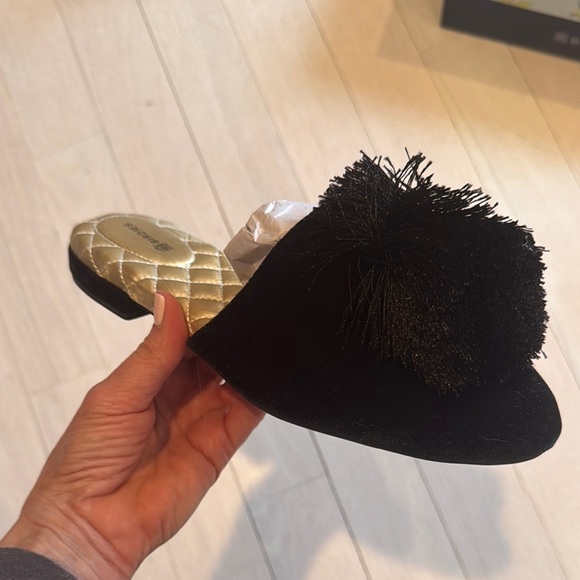 Birdies Black Plush Slippers Open Back Design - Picture 2 of 7